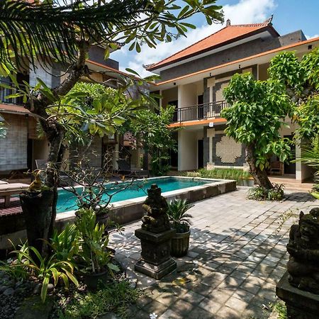 Eddys Cottages & Villa Legian  Bagian luar foto
