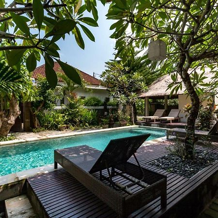 Eddys Cottages & Villa Legian  Bagian luar foto