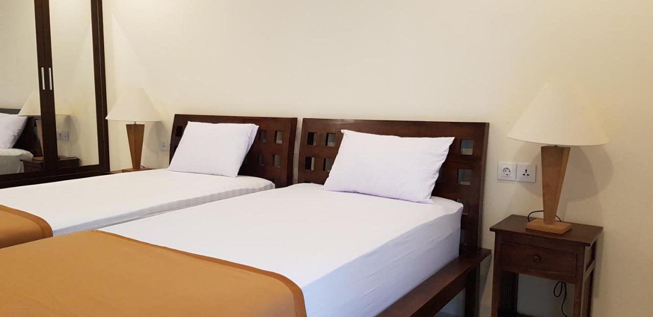 Eddys Cottages & Villa Legian  Bagian luar foto
