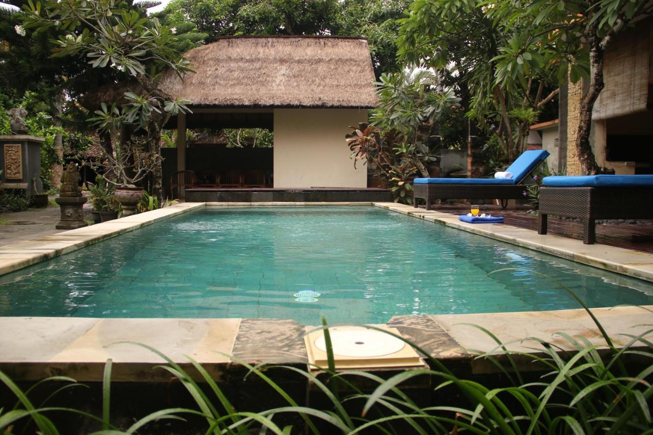Eddys Cottages & Villa Legian  Bagian luar foto