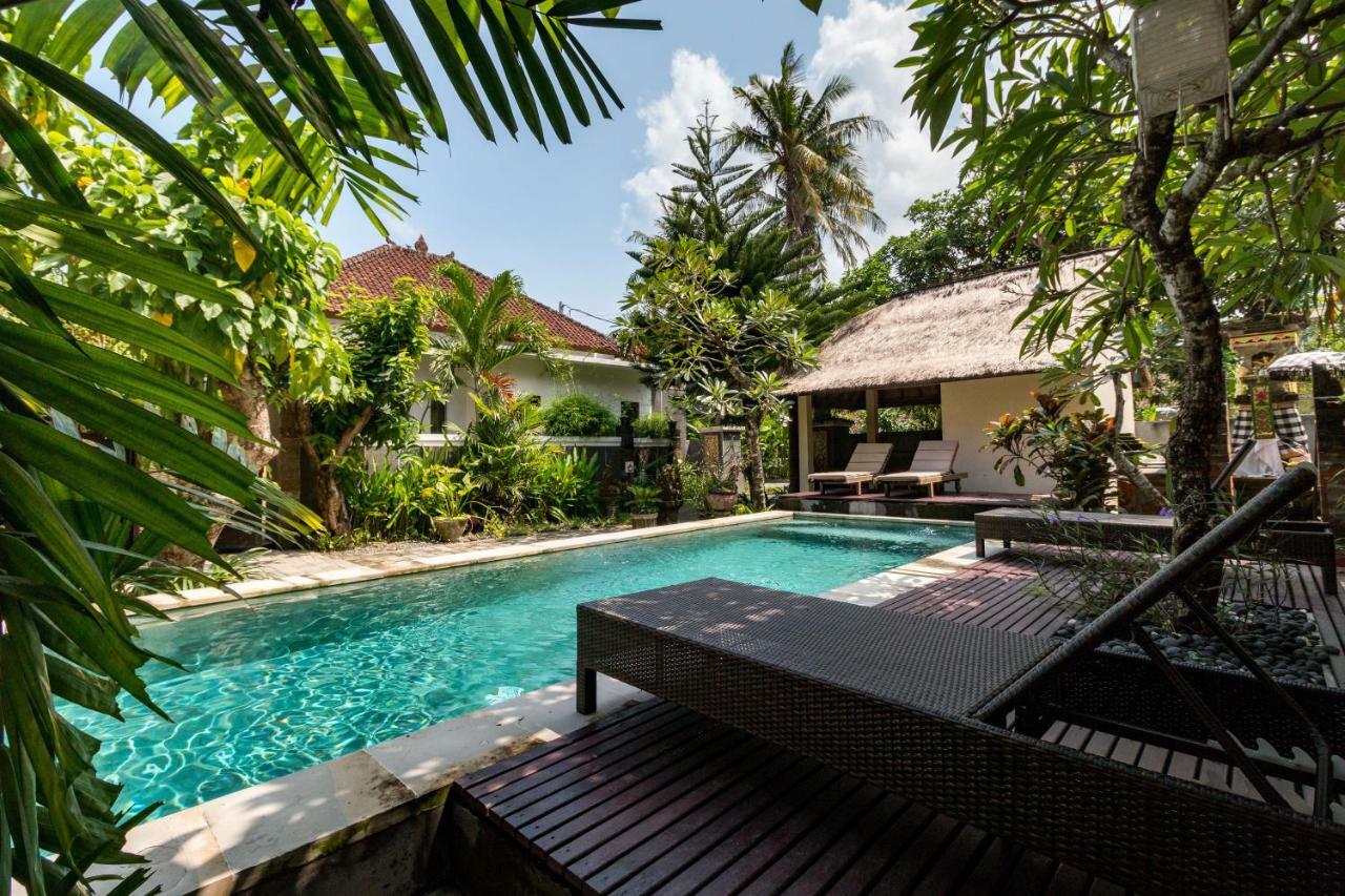 Eddys Cottages & Villa Legian  Bagian luar foto